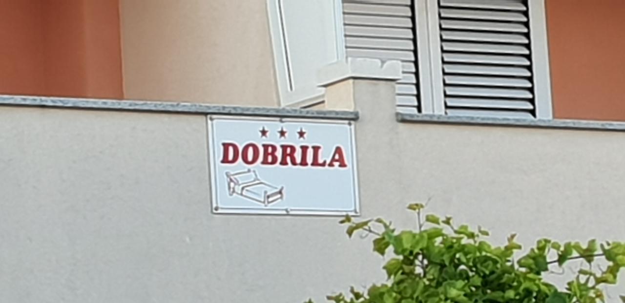 Apartments And Rooms Dobrila Єлса Екстер'єр фото